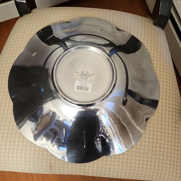 Lenox Orchard in Bloom Stainless Steel 15” Salad Bowl. - Picture 2 of 8